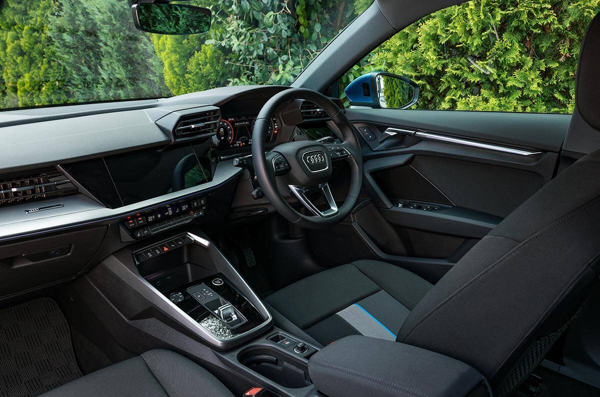 アウディA3シリーズがフルモデルチェンジ！　48Vマイルドハイブリッドや最新インフォテインメントシステムを採用