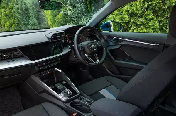 「アウディA3シリーズがフルモデルチェンジ！　48Vマイルドハイブリッドや最新インフォテインメントシステムを採用」の画像