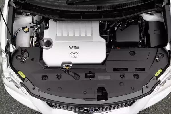 「バカッ速の超絶性能！　なのに一部マニアにしかウケず「消えた」激辛ハッチバック３台」の画像