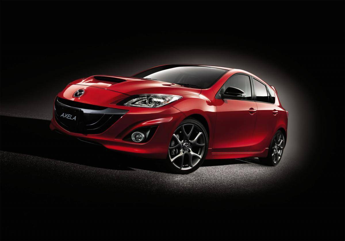 バカッ速の超絶性能！　なのに一部マニアにしかウケず「消えた」激辛ハッチバック３台