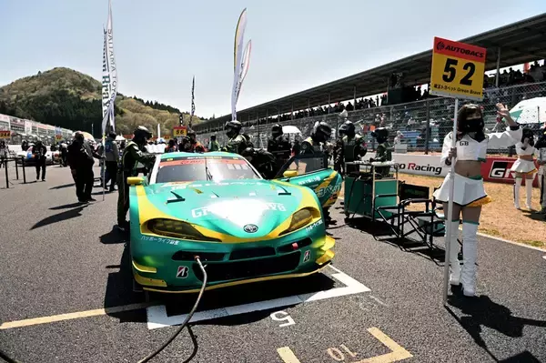 「値段は高級住宅並！　燃費はGT500より悪い！　スーパーGTのGT300に参戦する「GRスープラ」のもの凄い中身」の画像