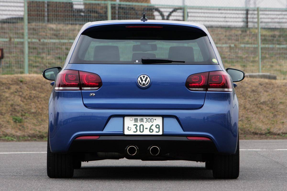 衝撃のハイパフォーマンスが激安で買える！　庶民でも手が出せる「バカッ速」なのに「安い」中古車４選