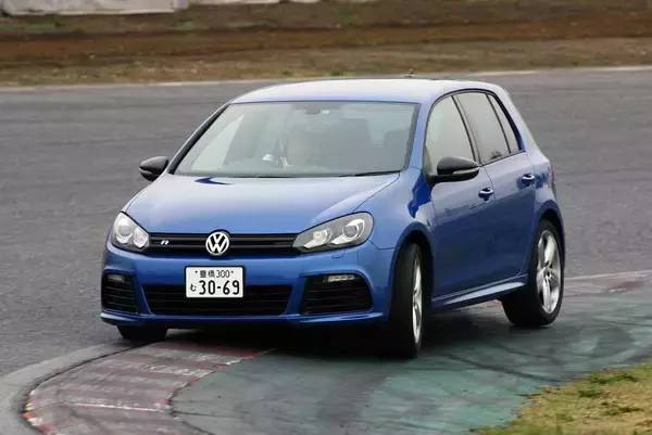 「衝撃のハイパフォーマンスが激安で買える！　庶民でも手が出せる「バカッ速」なのに「安い」中古車４選」の画像