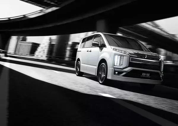 「全開の「男臭さ」を消すのがコツ！　女子にもすすめたい「イカツ系」クルマ５台と「女子感」を演出する方法」の画像