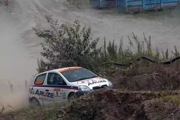 「「レーサー」は天才！　「ラリースト」は神！　レーシングドライバーが語る「ドッチが速い」論争の結論とは」の画像