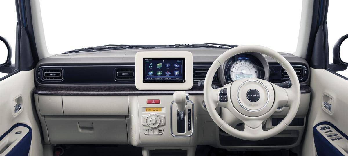 「気に入った！」「でも可愛すぎる！」　悩める男子が「女子感」強めのクルマ５台に「男らしく」のる方法