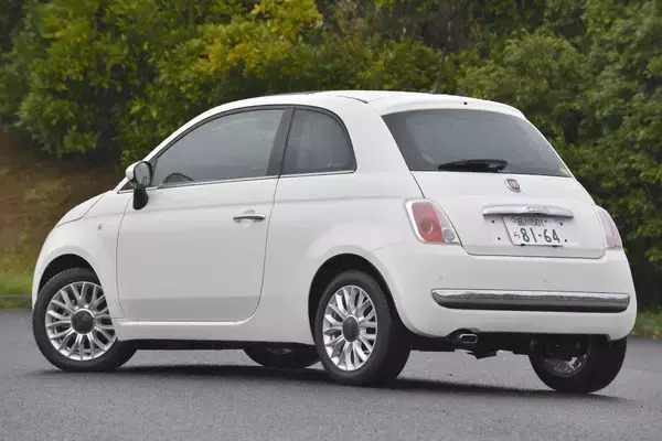 「「気に入った！」「でも可愛すぎる！」　悩める男子が「女子感」強めのクルマ５台に「男らしく」のる方法」の画像