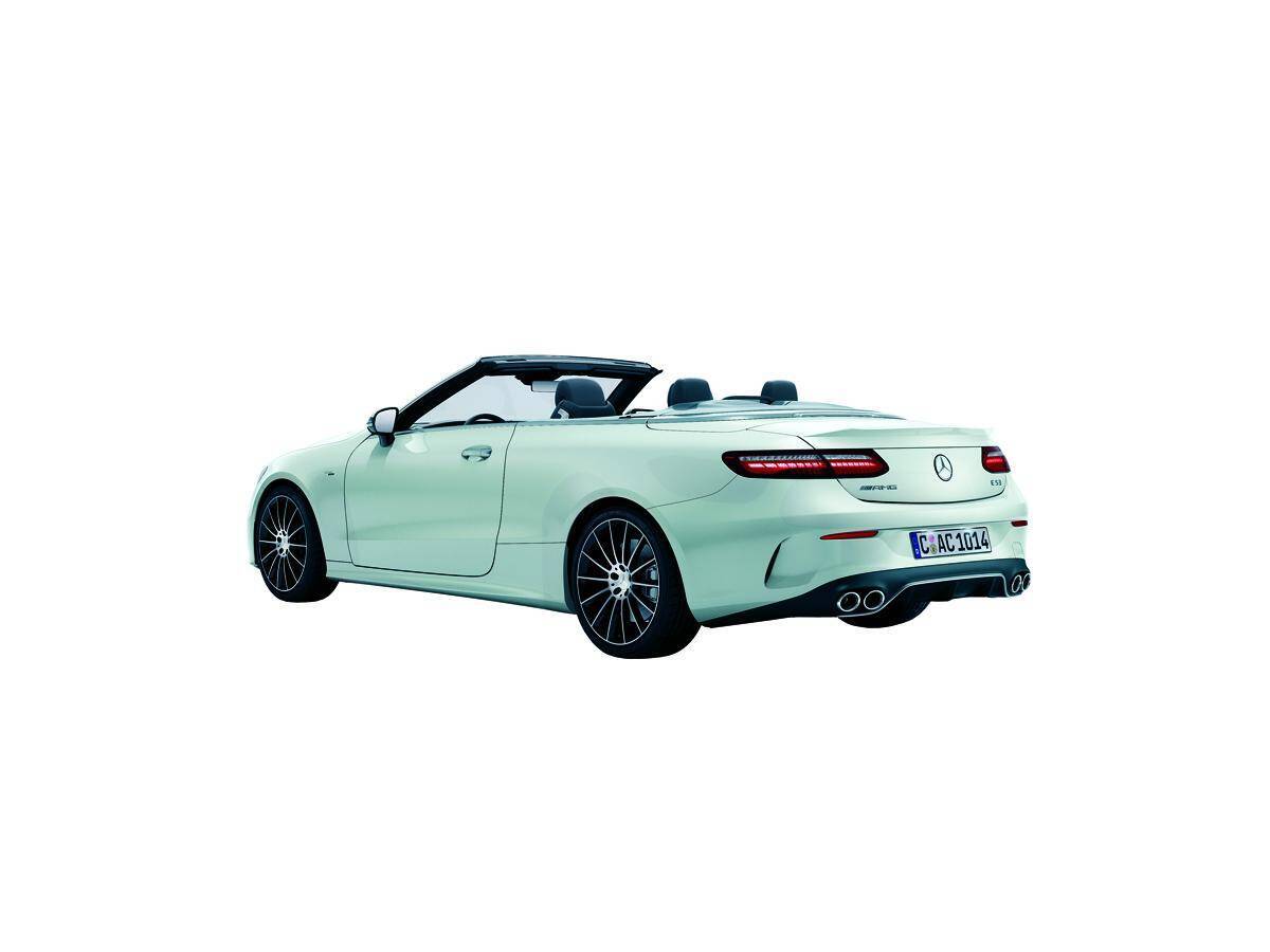 開けて乗れば「破壊力」抜群！　女子に乗ってほしい「おしゃれモンスター」なオープンカー７選