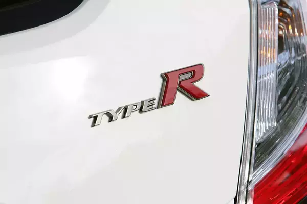 GR！　ニスモ！　モデューロX！　「儲からない」のに突如国産メーカーが「走り」にこだわるワケ