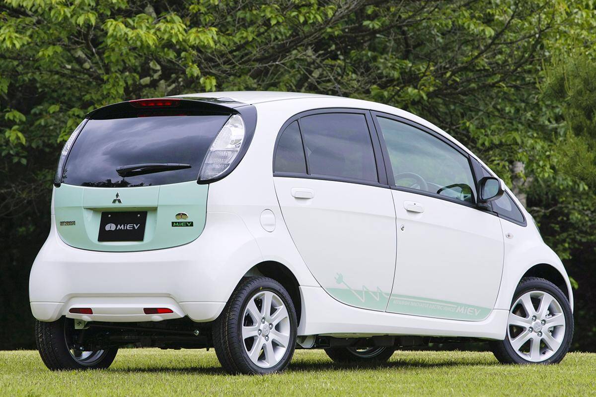 電動化時代のいまこそ「売り時」じゃないの？　三菱i-MiEVが消えたワケ
