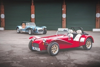 走る以外に何もできない！　人生に飽きたら試してほしい「実用性皆無」の「キワモノ」趣味カー４選