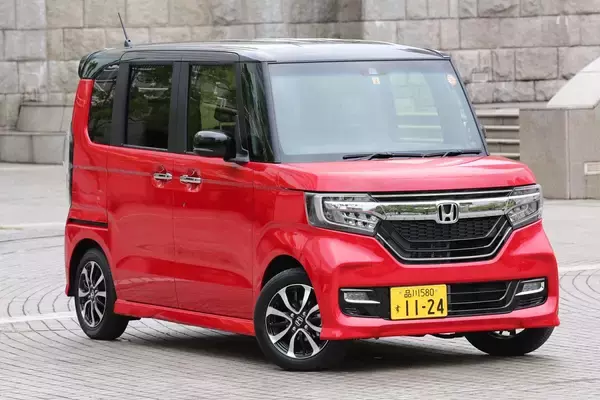 「人気すぎる「N-BOX」に苦しむホンダ！　コロナ禍の「プチ贅沢」さえも吸収するN-BOXの異質さ」の画像