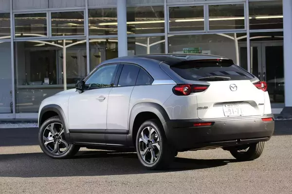 「「リースのみ」って言ってたのになぜ？　MX-30のEVが方向転換して一般販売を行うワケ」の画像