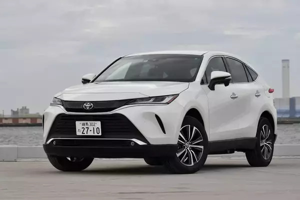 泥系の「無骨」さ皆無！　自宅リビングより「オシャレ番長」な室内のSUV５選