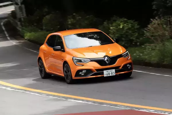 「絶対王者ドイツ車が苦戦！　いま日本市場でフランス車が好調なワケ」の画像