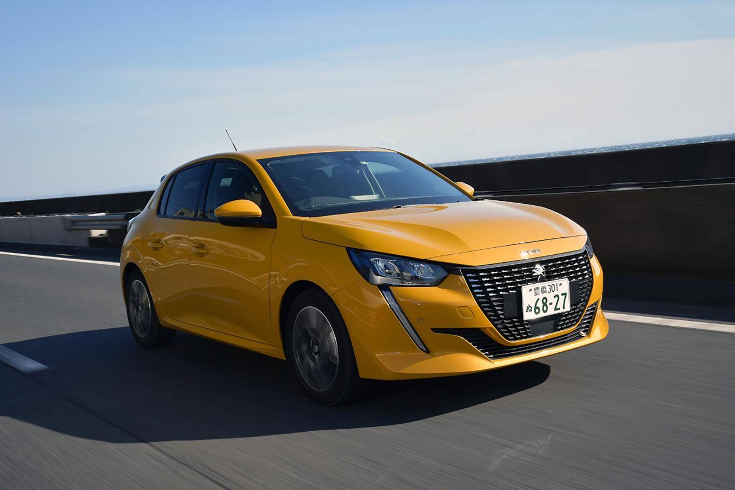 絶対王者ドイツ車が苦戦！　いま日本市場でフランス車が好調なワケ