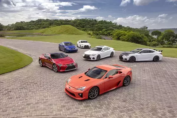 「コロナ禍でも落ち込まず！　日本車の苦手分野「高級車」で「レクサス」が成功できたワケ」の画像