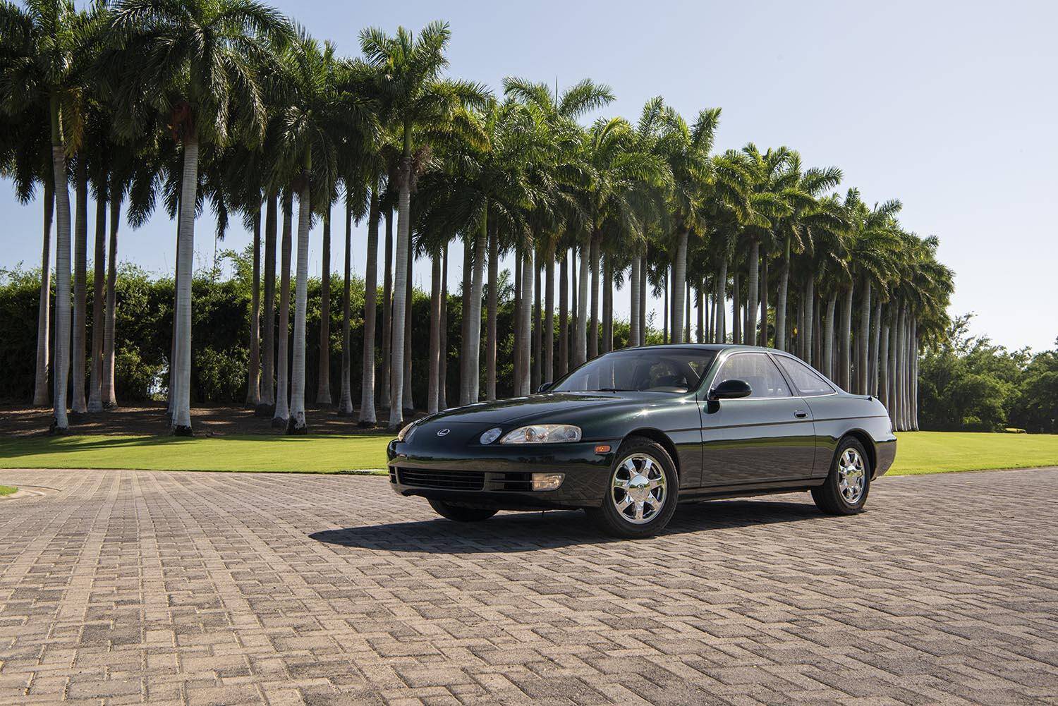 コロナ禍でも落ち込まず！　日本車の苦手分野「高級車」で「レクサス」が成功できたワケ