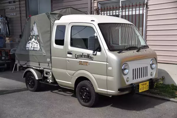 「大変身っぷりは「乗用車」の比じゃなかった！　軽トラに1BOXなど「商用車」カスタムがいまキテる」の画像