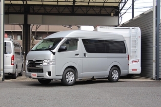 大変身っぷりは「乗用車」の比じゃなかった！　軽トラに1BOXなど「商用車」カスタムがいまキテる