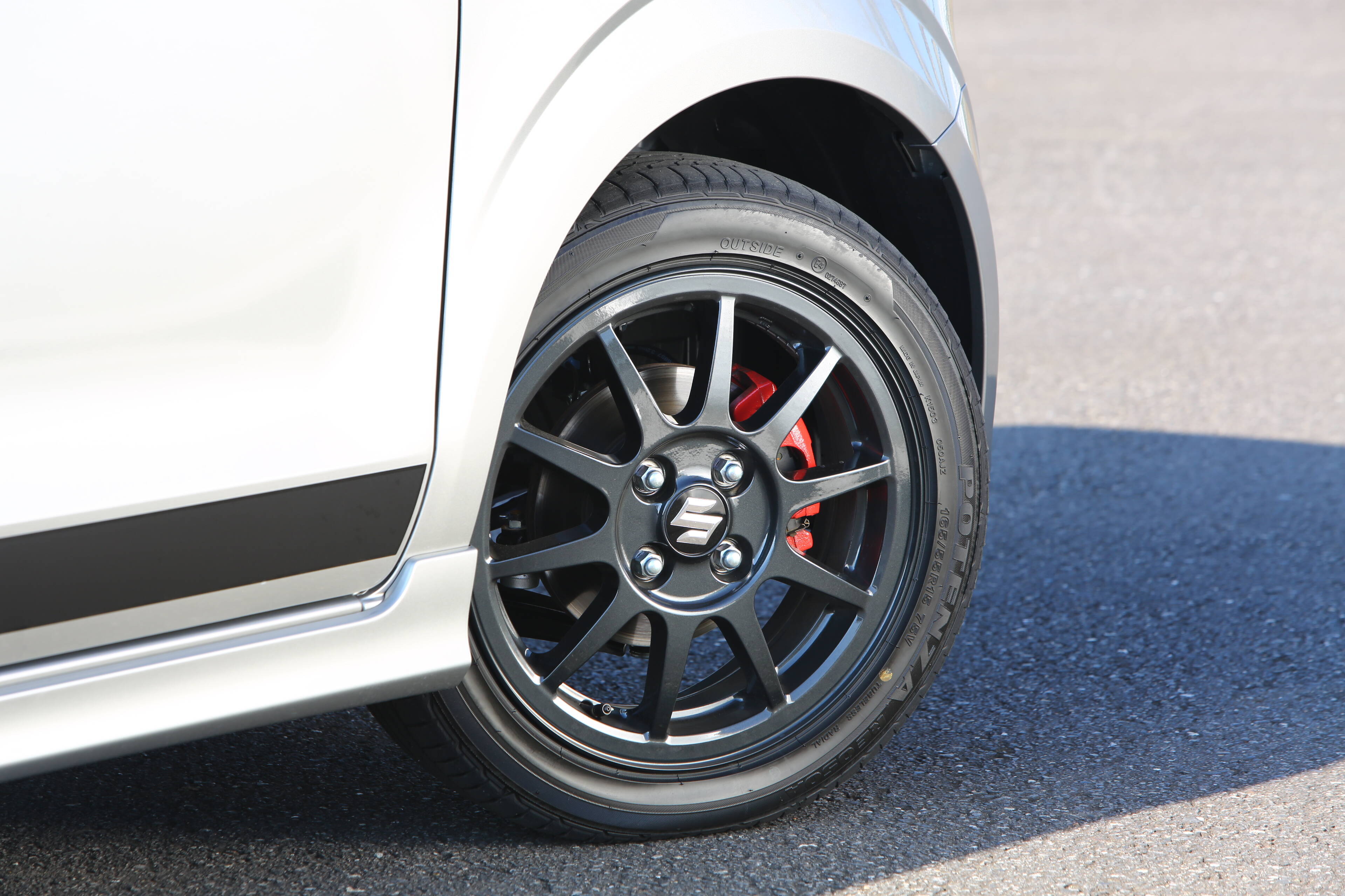 優等生だらけのいまでも「乗り手」を選ぶ「クセモノ」！　恋人になれればドハマリする「人見知り」系クルマ５選