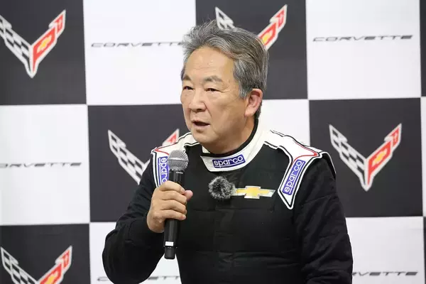 「念願のミッドシップ＋右ハンドルが登場！　シボレー・コルベットの販売記念イベントを開催！」の画像