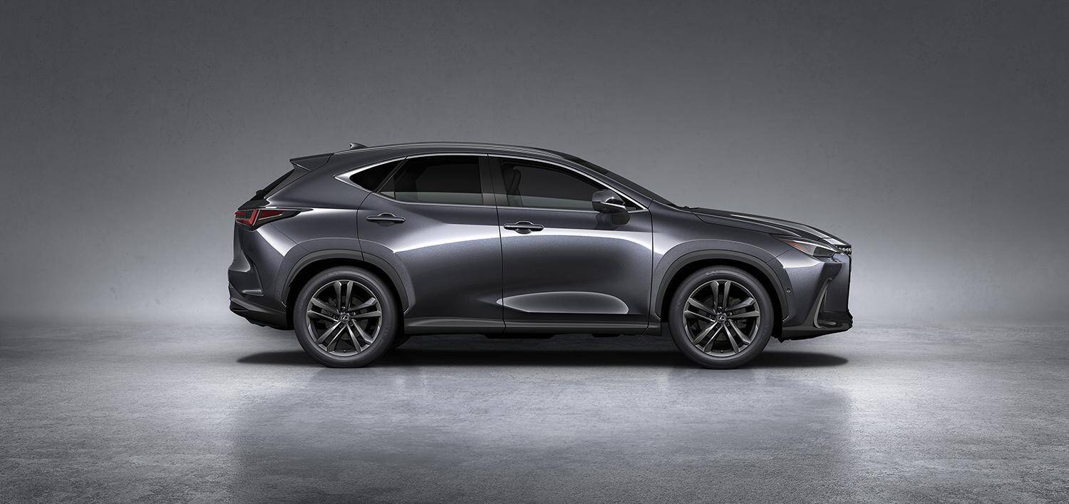 爆売れしそうなカッコよさ！　レクサス初となるPHEVを設定した新型NXを世界初公開