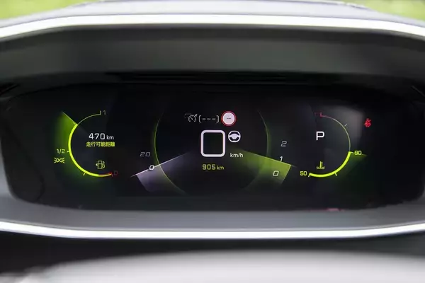 「「深海」「サーキット」「めまい」！　由来もさまざまな「青」が印象的なクルマ５選」の画像