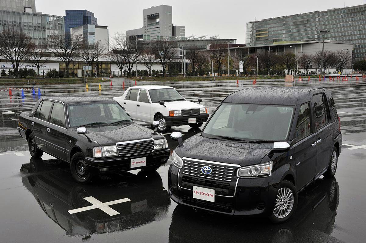 世の中には数多のクルマがあるのにナゼ？　タクシーに「トヨタ車ばかり」が選ばれるワケ