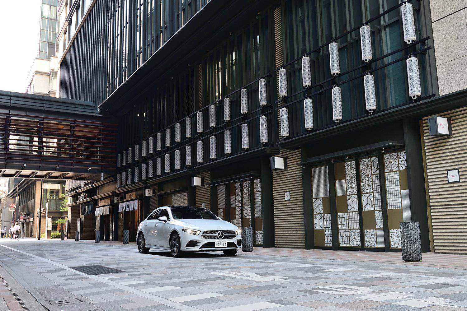 【試乗】EV走行もスポーティな走りもOK！　PHEVのメルセデス・ベンツA 250 eは急速充電も対応で死角ナシ