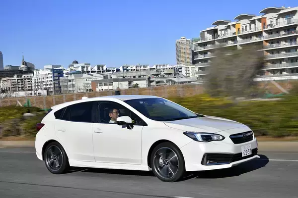 「ツウを唸らせる「素材」の良さ！　「安い方」のグレードに感動できるクルマ６選」の画像