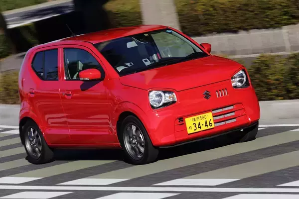 「ツウを唸らせる「素材」の良さ！　「安い方」のグレードに感動できるクルマ６選」の画像