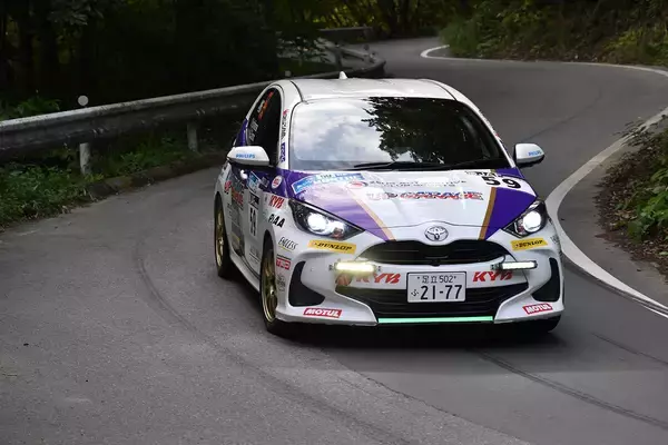 なんとCVTやハイブリッドで闘うモータースポーツがある！　全日本ラリーの「JN6」クラスの面白さ