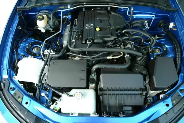 「MT乗りは湿度の高い「梅雨」や「夏」の「クラッチ」に要注意！　「切れなくなる」３つの要因とは」の画像