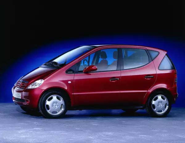 「Ａ・Ｂ・Ｃと続くが「Ｄがなく」てＥ？　メルセデス・ベンツの車名に「抜け」がある謎」の画像