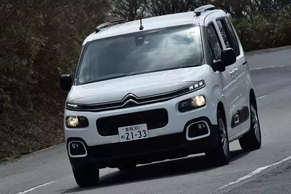 「愛車のシートに座るだけで「至福」の時！　感動すら覚える「インテリア」をもつ輸入車５選」の画像