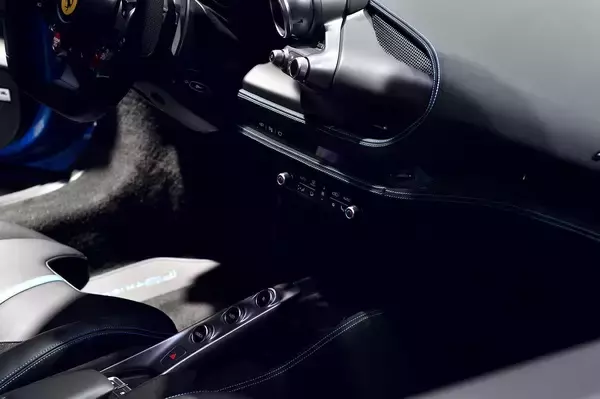 「愛車のシートに座るだけで「至福」の時！　感動すら覚える「インテリア」をもつ輸入車５選」の画像