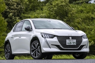 愛車のシートに座るだけで「至福」の時！　感動すら覚える「インテリア」をもつ輸入車５選