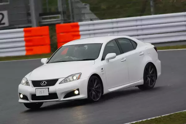 「やっぱりクルマはFRでしょ！　いま思う存分イジって走りたい人が選ぶべきクルマ４選」の画像