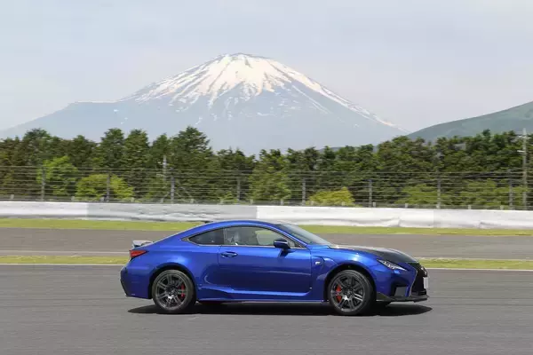 「やっぱりクルマはFRでしょ！　いま思う存分イジって走りたい人が選ぶべきクルマ４選」の画像