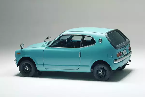 「「ここまでやるか」とレーシングドライバーが唖然！　昭和＆平成に登場した「本物すぎる」軽自動車とは」の画像