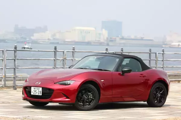 「昭和世代にしか通じない「ダブルクラッチ」とはどんな運転テクニック？」の画像