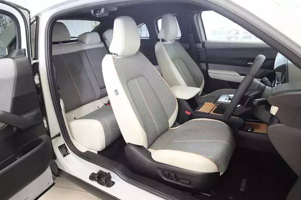 「乗れば「環境意識」がビンビンに高まる！　地球にも人にも優しいサステイナブルなクルマ３選＋α」の画像