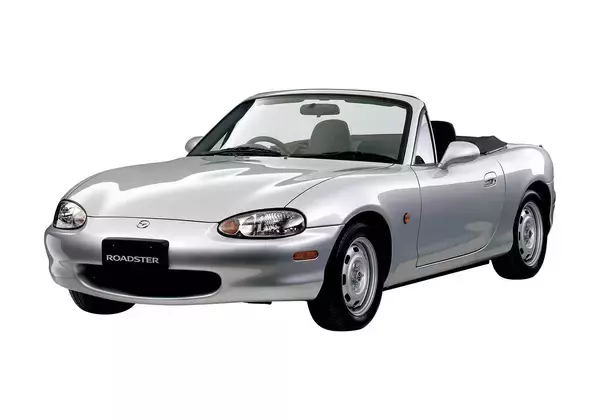 「トップグレードが強烈すぎて「日陰」の存在！　「非力なエンジン」でもじつはスゴイ「廉価グレード」スポーツ４台」の画像