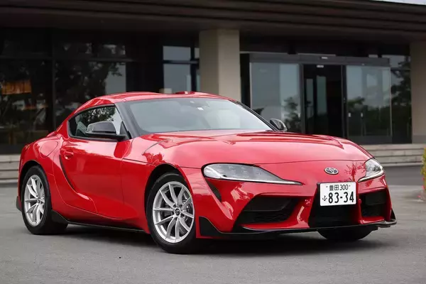 「トップグレードが強烈すぎて「日陰」の存在！　「非力なエンジン」でもじつはスゴイ「廉価グレード」スポーツ４台」の画像