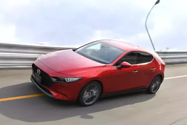 「美しすぎるボディラインの虜になる！　アフロディーテばりの「色気ムンムン」クルマ５選」の画像