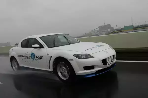 「水素活用は「燃料電池」だけが答えじゃない！　トヨタが示した「別の」回答と将来への可能性」の画像