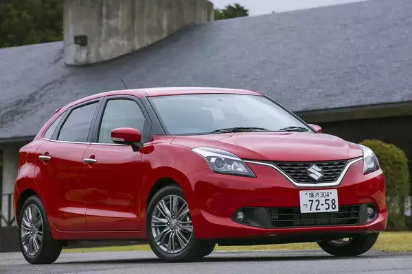 「新型アクアが発売前から早くも危機感！　「オーラ」という思わぬ強敵の存在」の画像