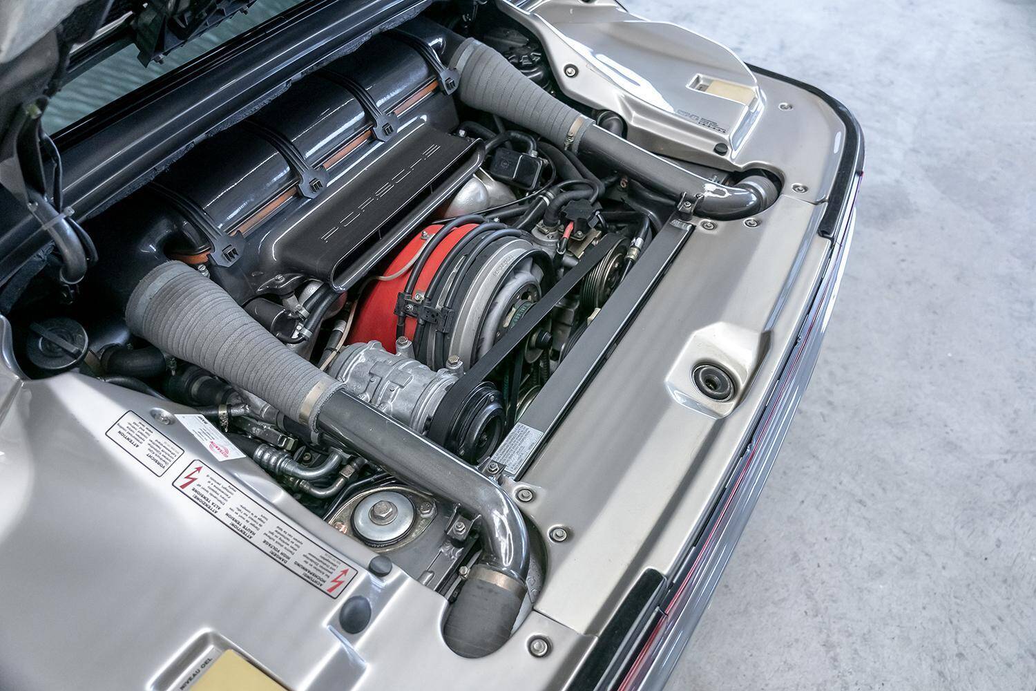 ポルシェが生んだ伝説の「怪物」！　「959」の正体とは