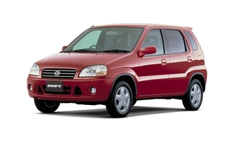 海を越えたタッグという夢の展開！　クルマ好きでも知らない日本と海外のOEMモデル４組８台